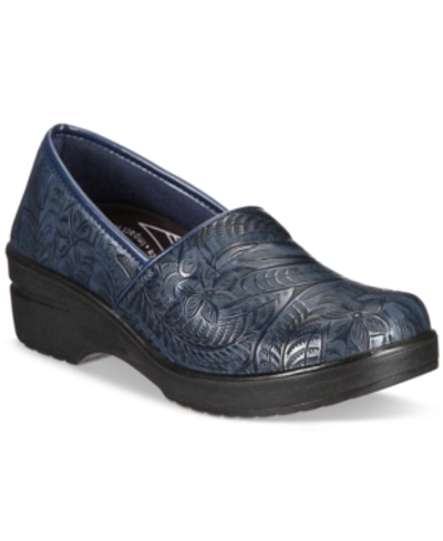 Easy Street Easy Works By  Lyndee Slip Resistant Clogs Women's Shoes In Navy Tool