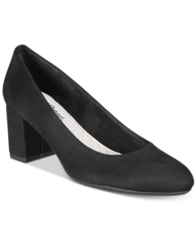 EASY STREET PROPER PUMPS