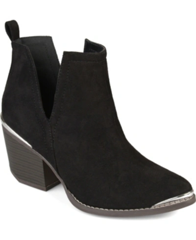 JOURNEE COLLECTION WOMEN'S ISSLA BLOCK HEEL WESTERN BOOTIES