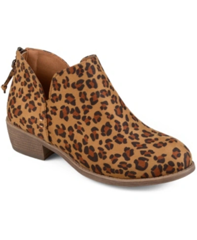 JOURNEE COLLECTION WOMEN'S LIVVY SIDE SPLIT ANKLE BOOTIES