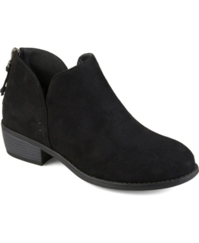 JOURNEE COLLECTION WOMEN'S LIVVY SIDE SPLIT ANKLE BOOTIES