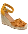 Journee Collection Sierra Womens Comfort Insole Macrame Wedge Sandals In Mustard