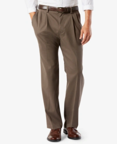 DOCKERS MEN'S EASY CLASSIC PLEATED FIT KHAKI STRETCH PANTS