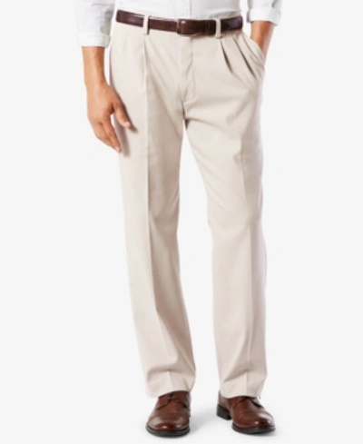 DOCKERS MEN'S EASY CLASSIC PLEATED FIT KHAKI STRETCH PANTS