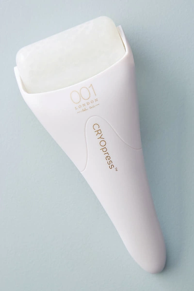 001 Skincare London Cryopress Face Roller In White