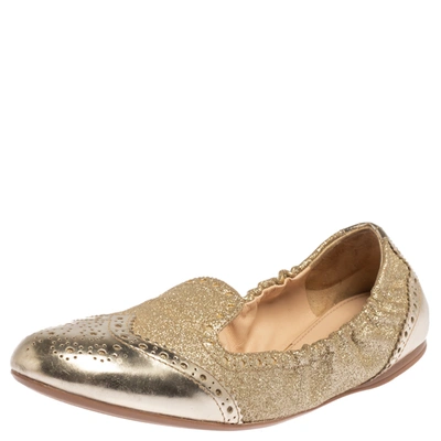 Pre-owned Prada Gold Glitter Fabric And Patent Leather Brogue Scrunch Ballet Flats Size 37.5