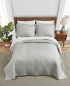 TOMMY BAHAMA HOME TOMMY BAHAMA SOLID PELICAN GREY QUILT SET, TWIN