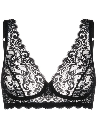 Hanro Luxury Moments Lace Wireless Bra In Black