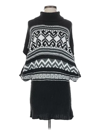 Pre-owned 2b Bebe Poncho In Black