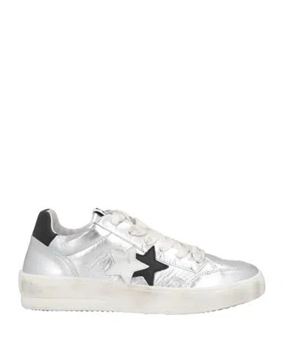 2star Woman Sneakers Silver Size 7 Leather