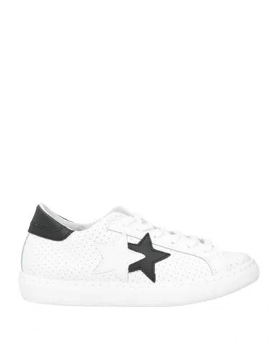 2star Woman Sneakers White Size 5 Leather In Black