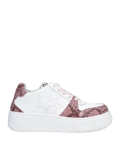 2star Sneakers In White
