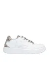 2star Sneakers In White