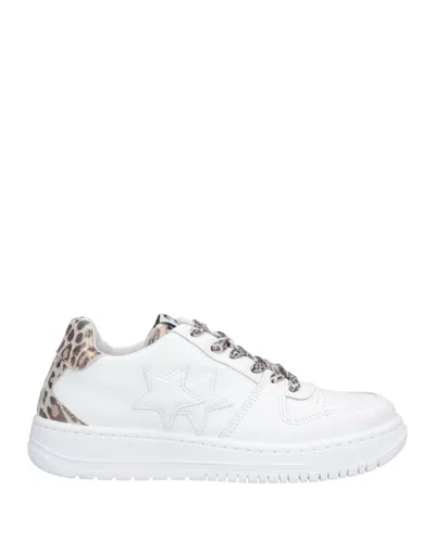 2star Sneakers In White