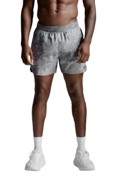 2xu Aero 5 Inch Shorts In Gray