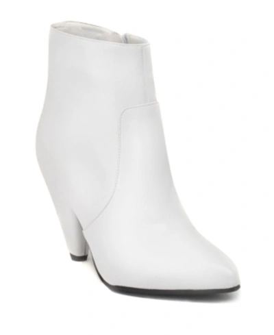 Gc Shoes Dion Cone Heeled Back Zipper Bootie Women's Shoes In White