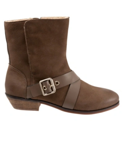 Bueno Softwalk Rayne Ankle Boot Women's Shoes In Stone Nubuck