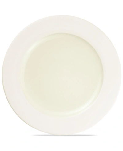 Noritake Colorwave Rim Dinner Plates In White