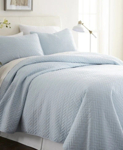 Ienjoy Home Herringbone Quilted Coverlet Set, Queen In Pale Blue