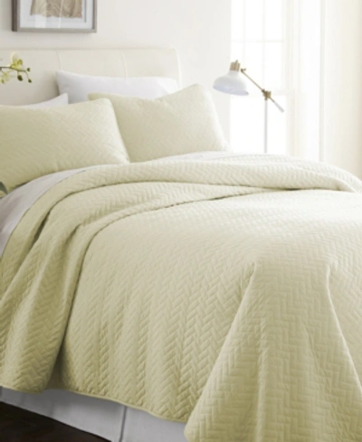 Ienjoy Home Herringbone Quilted Coverlet Set, King In Yellow
