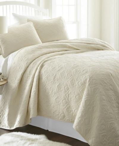 Ienjoy Home Ultra Soft Damask Pattern Quilted Coverlet Set, Queen In Ivory