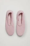 COS RIBBED CASHMERE SLIPPERS,0760298007