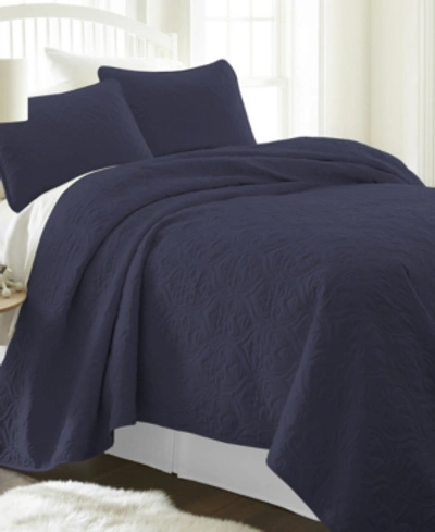 IENJOY HOME ULTRA SOFT DAMASK PATTERN LIGHTWEIGHT QUILTED COVERLET SET, TWIN
