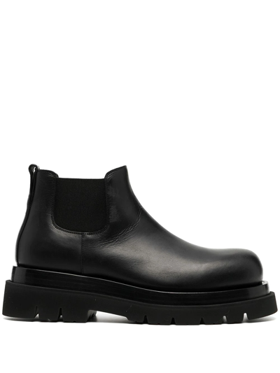 Bottega Veneta Platform Sole Boots In Black