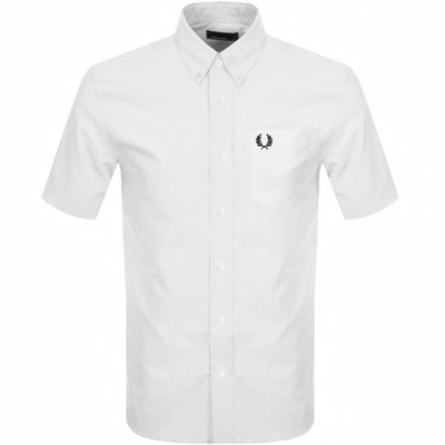 Fred Perry M8502 Camicia Oxford A Manica Corta Con Logo Ricamato Su Taschino In White