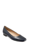 Trotters Honor Flat In Navy Leather