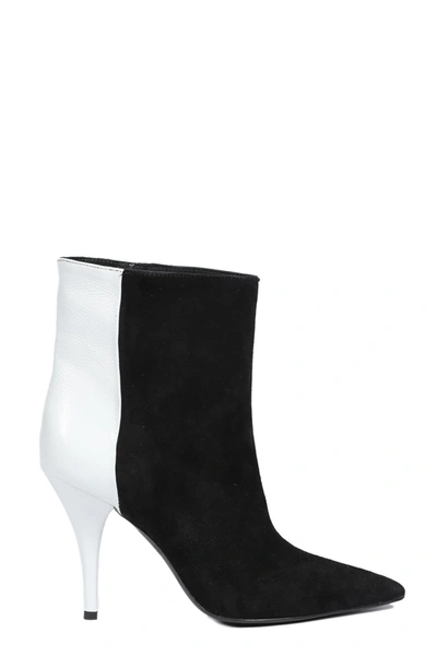 Alchimia Pointed Ankle Boots In Nero/bianco