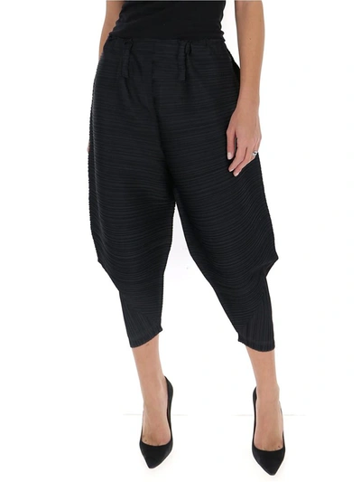 Issey Miyake Pleats Please By  Pleated Cropped Pants In Black