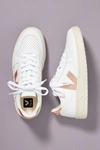 Veja Logo Low-top Trainers In White