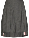 THOM BROWNE PLEATED HIGH-LOW SKIRT