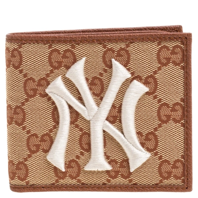 Pre-owned Gucci Beige Gg Canvas And Leather Ny Yankees Patch Bifold Wallet