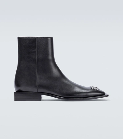 Balenciaga Smooth Leather Bb Boots - 黑色 In Black