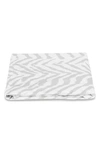 Matouk Quincy 500 Thread Count Fitted Sheet In Silver