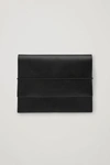 COS LEATHER TRAVEL WALLET,0915052001