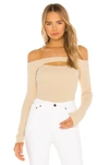LOVERS & FRIENDS CUT OUT OFF SHOULDER TOP,LOVF-WS1889