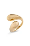 Soko Twisted Dash Ring In Gold