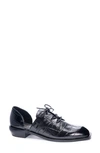 42 Gold Yours Truly Derby In Black/ Black Leather