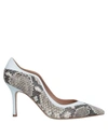 The Seller Pumps In White