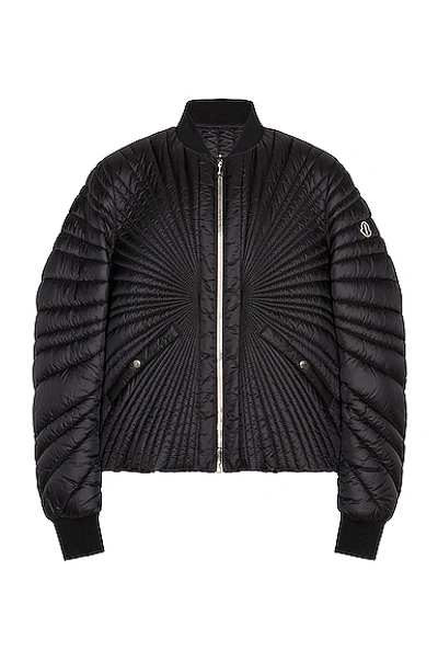 Moncler Splayed-quilting Down Bomber Jacket In Black