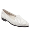 Trotters Liz Slip On Women's Shoes In White