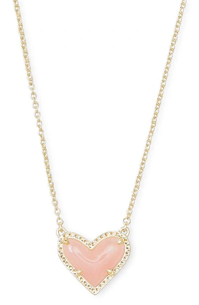 Kendra Scott Ari Heart Pendant Necklace In Gold/ Rose Quartz