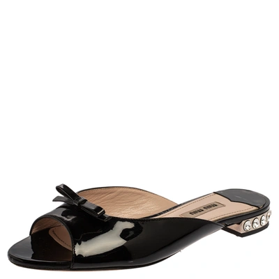 Pre-owned Miu Miu Black Patent Leather Crystal Embellished Heel Bow Flat Slides Size 36