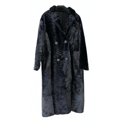 Pre-owned Karl Donoghue Grey Shearling Coat