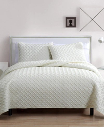 Vcny Home Nina 3-piece Embossed King Quilt Set In Ivory