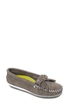 Minnetonka Women's Kilty Plus Moccasin Flats Women's Shoes In Grey Suede