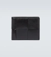 Bottega Veneta Intrecciato Bi-fold Wallet In Black